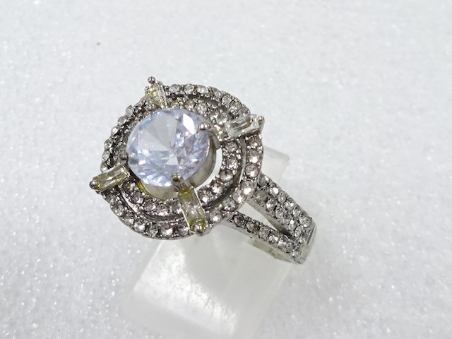 Japanese Kimono / Antique Accessories Metal